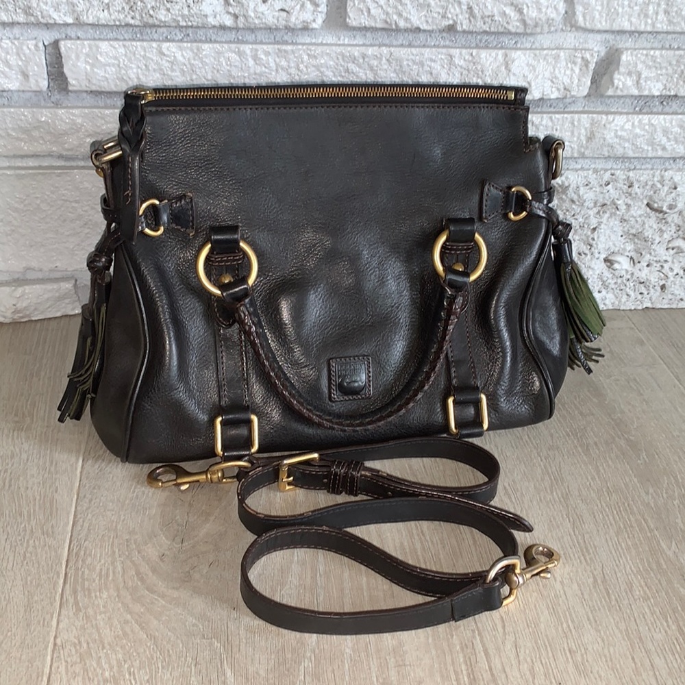 Medium Dooney & Bourke Florentine satchel